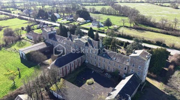 Chateau de 2 595 m²