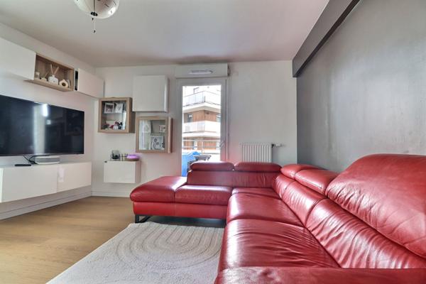 Appartement 3 pièces 59m² + place de parking en sous-sol