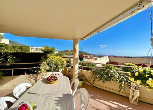 Appartement à vendre    2 pièces • 62 m2 Mandelieu-la-Napoule