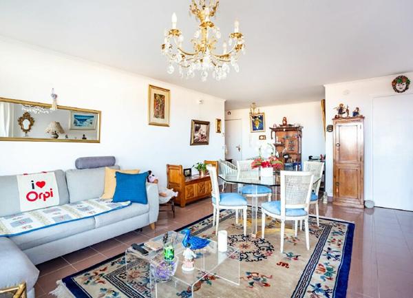 Appartement à vendre    2 pièces • 62 m2 Mandelieu-la-Napoule