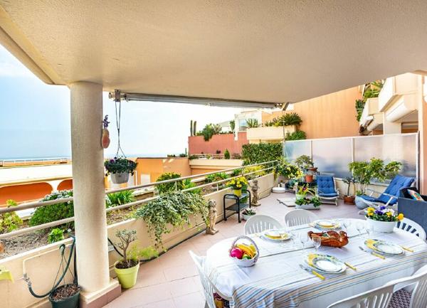 Appartement à vendre    2 pièces • 62 m2 Mandelieu-la-Napoule