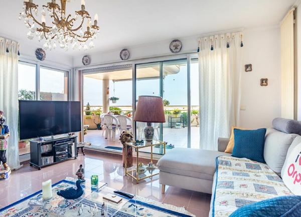 Appartement à vendre    2 pièces • 62 m2 Mandelieu-la-Napoule