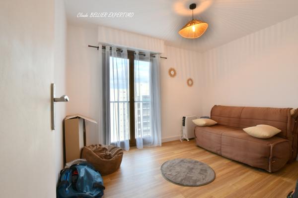 Marseille (13012) Secteur Montolivet-Petit Bosquet, Appartement T3 de 81 m2, avec son balcon exposé ouest, sa vue panoramique et