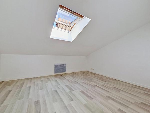 Investisseurs ou primo-accédants _ Emplacement privilégié _ immeuble de standing _ Faibles charges
