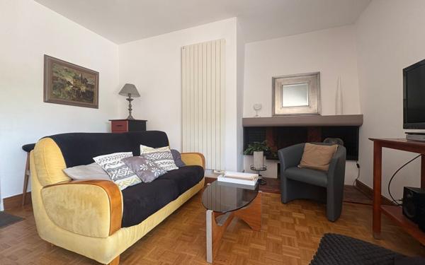 Maison à vendre    3 pièces • 88 m2 Saintes