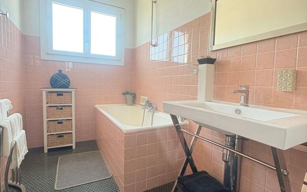 Maison à vendre    3 pièces • 88 m2 Saintes