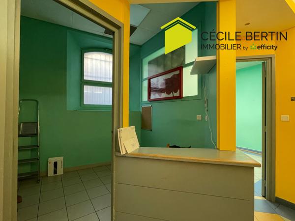 Local Commercial 3 pièces - 52 m²
