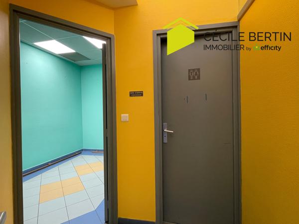 Local Commercial 3 pièces - 52 m²