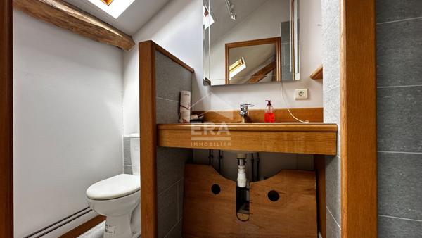 Locaux à usage professionnel situés centre ville de Compiègne