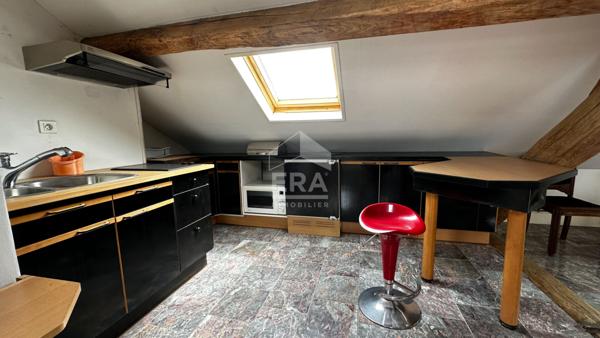 Locaux à usage professionnel situés centre ville de Compiègne