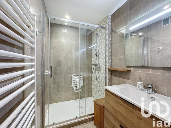 Appartement à vendre 6 pièces 97 m² Saint-Martin-d'Hères