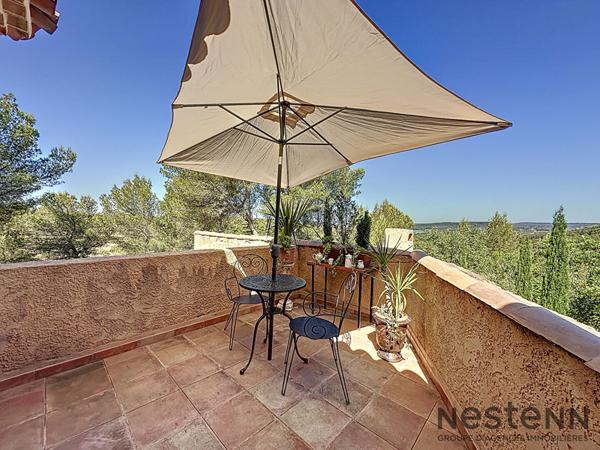 Villa d'architecte au pied du Cengle Chateauneuf Le Rouge 6 pièce(s)