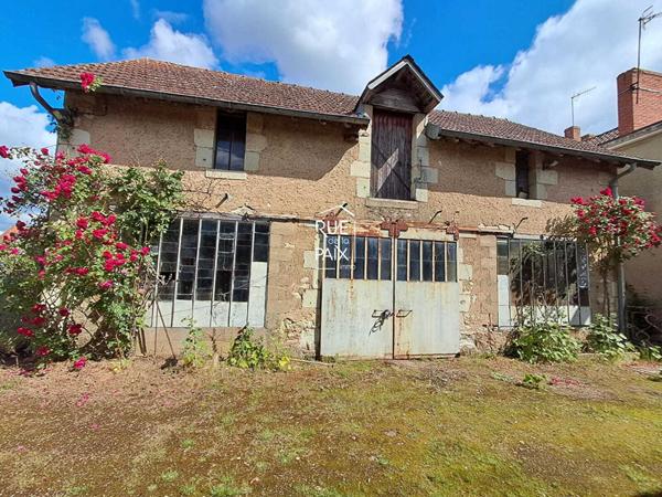 86210 VOUNEUIL SUR VIENNE Maison familiale avec ateliers et dépendances Hyper-centre de Vouneuil-sur-Vienne