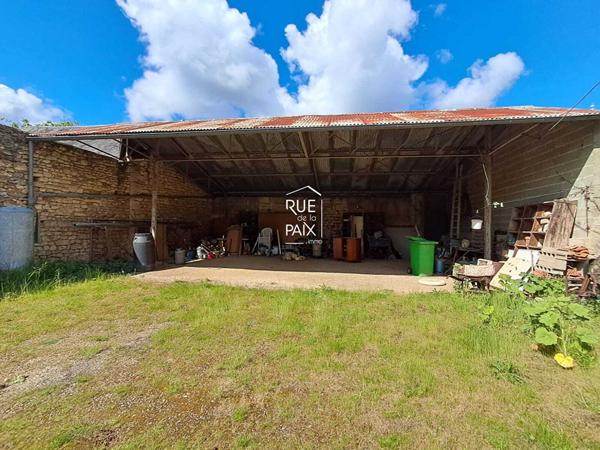 86210 VOUNEUIL SUR VIENNE Maison familiale avec ateliers et dépendances Hyper-centre de Vouneuil-sur-Vienne