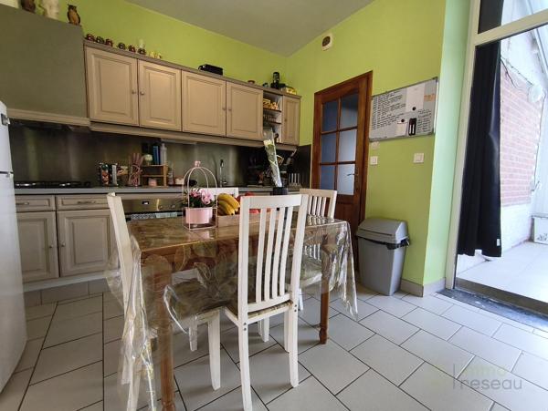 Immeuble à AVESNES SUR HELPE (59440)