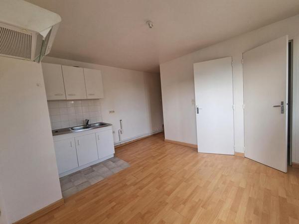 Maison  14 pièce(s) 311 m2