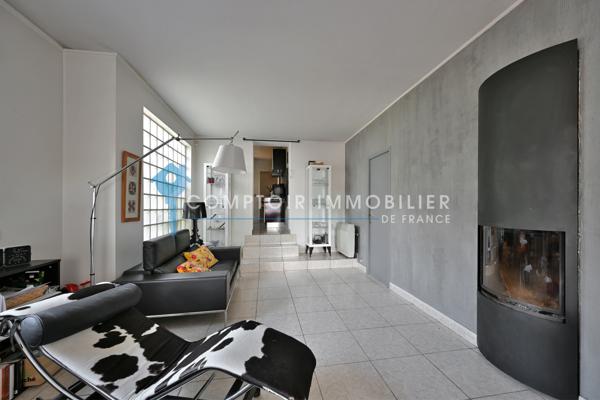 Maison
                                                                                                                                                                                                                                                                                                                        7 pièce(s)                                                                                                                                                                                                          6 chambre(s)                                                                                                                                                                                                          227  m²