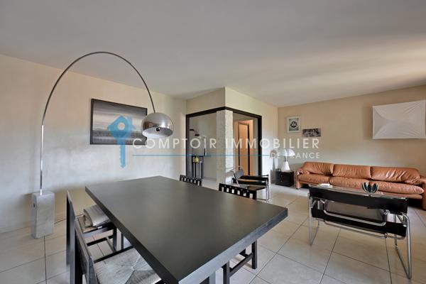 Maison
                                                                                                                                                                                                                                                                                                                        7 pièce(s)                                                                                                                                                                                                          6 chambre(s)                                                                                                                                                                                                          227  m²