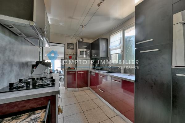 Maison
                                                                                                                                                                                                                                                                                                                        7 pièce(s)                                                                                                                                                                                                          6 chambre(s)                                                                                                                                                                                                          227  m²