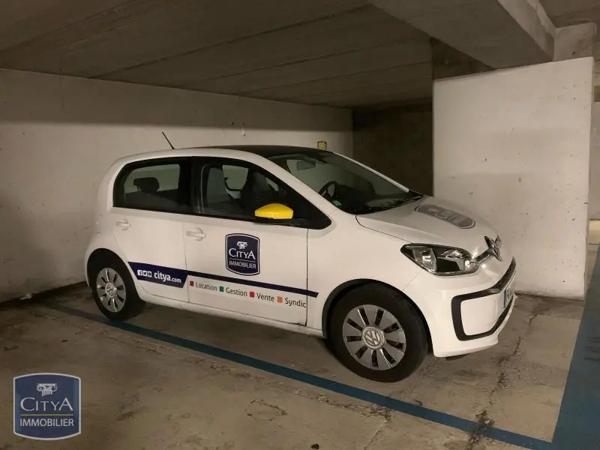 Parking à louer Tours (37000)
