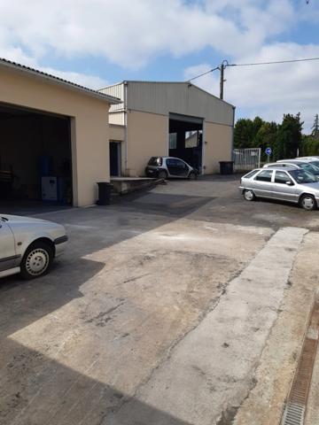 Dpt Charente (16), à vendre Grand ANGOULEME.
