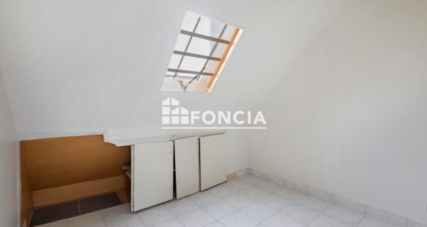 À vendre Studio 12.78 m² - Paris 75010