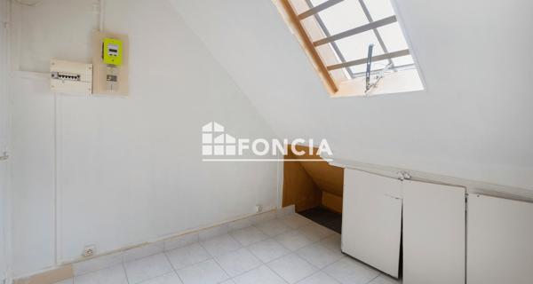 À vendre Studio 12.78 m² - Paris 75010