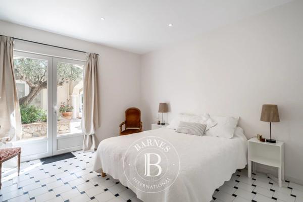 Saint-Raphaël, Villa 5 Chambres -  300 m² à vendre