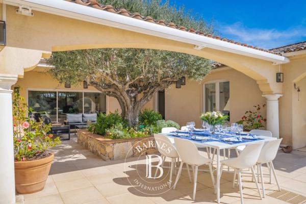 Saint-Raphaël, Villa 5 Chambres -  300 m² à vendre