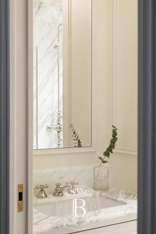 Paris 6ème, Appartement 2 Chambres -  93 m² à vendre