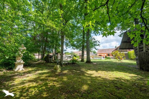 Maison à vendre |  Neuvy-sur-Barangeon |  7 pièces | 122 m²