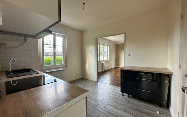 Maison à vendre    4 pièces •  Damville