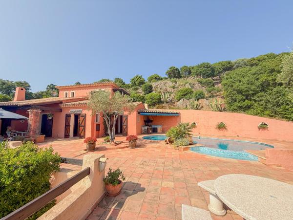 Maison à vendre  5 pièces - 140 m2 CAVALAIRE SUR MER - 83