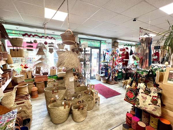 Local commercial à vendre