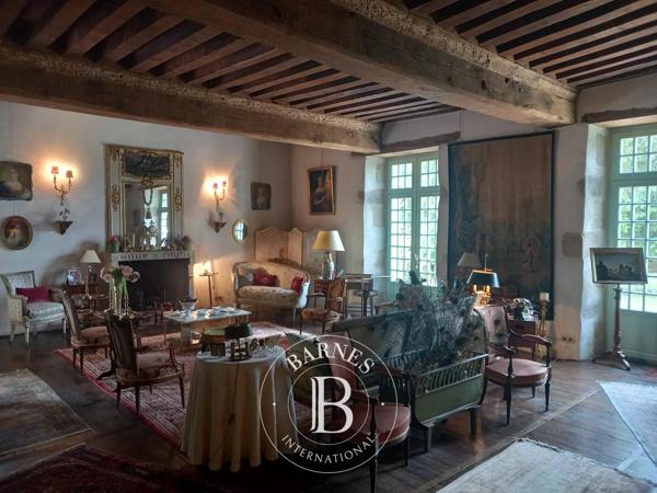 Boussac, Manoir 7 Chambres -  430 m² à vendre