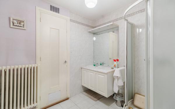 Appartement à vendre    4 pièces • 71 m2 Lyon 8