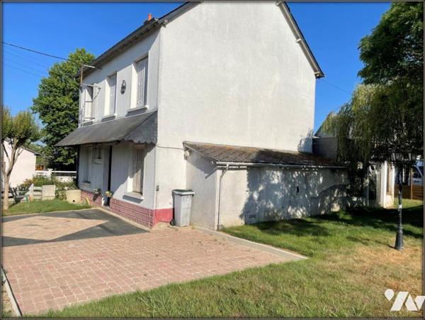 MAISONS A RENOVER LE RHEU AVEC JARDIN