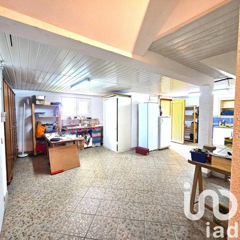 Maison à vendre 6 pièces 212 m² Saint-Genest-Lerpt