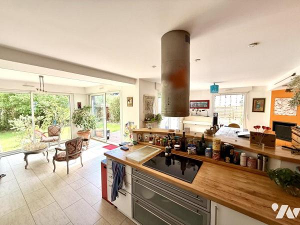 Maison 8 pièces avec jardin et garage