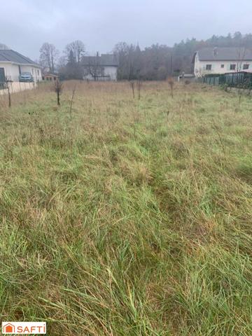 A vendre très beau terrain constructible de 1 289 m2