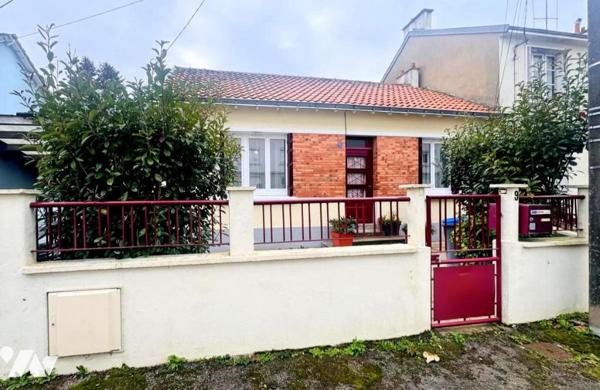 REZE - MAIRIE - MAISON DE PLAIN-PIED - 2CH ET UN BUREAU - SS AVEC BUANDERIE CAVE ET GARAGE 