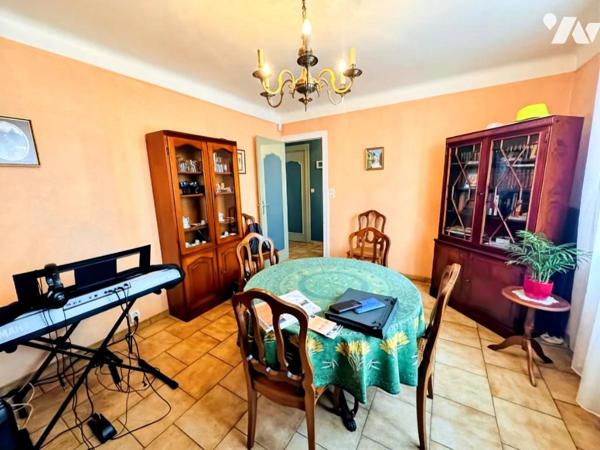 REZE - MAIRIE - MAISON DE PLAIN-PIED - 2CH ET UN BUREAU - SS AVEC BUANDERIE CAVE ET GARAGE 