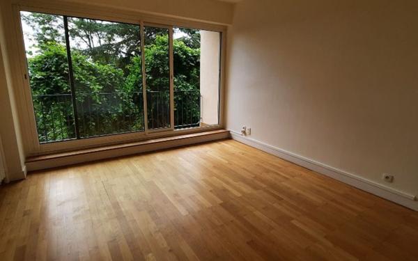 Appartement à louer    1 pièce •  Sainte-Foy-lès-Lyon