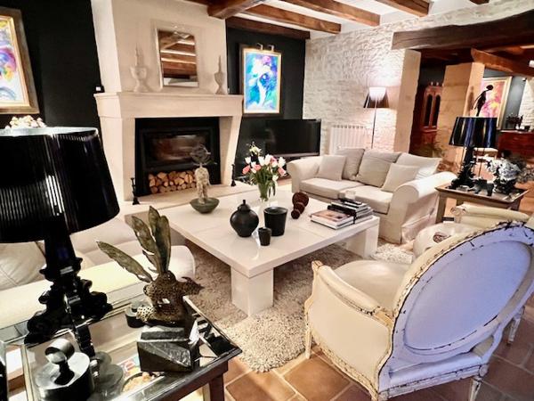 A PROXIMITE IMMEDIATE DE LA ROCHELLE – PROPRIETE D’EXCEPTION !