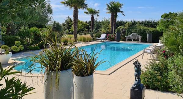 A PROXIMITE IMMEDIATE DE LA ROCHELLE – PROPRIETE D’EXCEPTION !