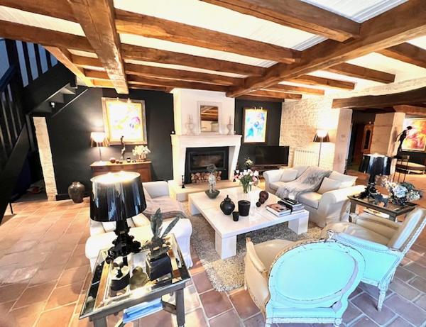 A PROXIMITE IMMEDIATE DE LA ROCHELLE – PROPRIETE D’EXCEPTION !