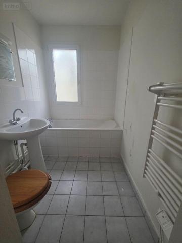 Appartement à rénover à vendre à Nantes en Loire-Atlantique (44000), ref : 49115/appart/514   
GARE