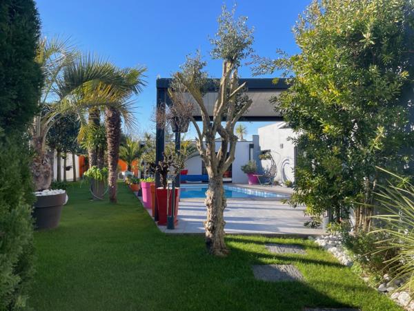 Vente Maison La rochelle 988 000 € HAI - 190 m2 - 4 Chambres - Réf. VM1118-TERREETMER17_