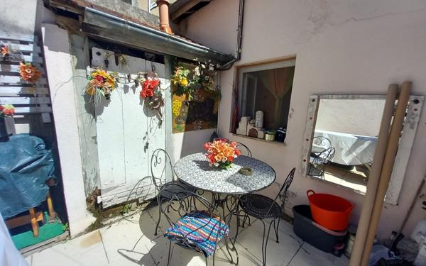 Immeuble à vendre    3 pièces •  Montceau-les-Mines