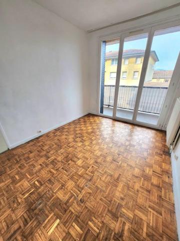 Confortable T4 au dernier étage